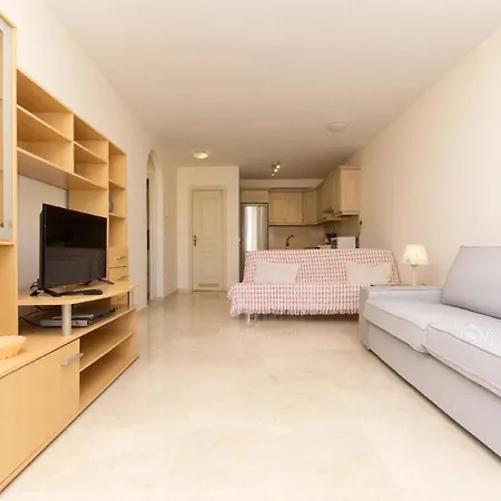 Lejlighed Fewo Fur 5 Personen In Einer Anlage Im Suden Von Teneriffa *